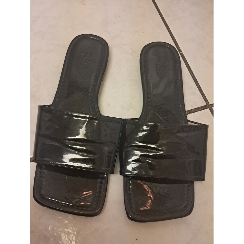 Charlotte Russe Flats Sandals Women's 7.5/8 Black Faux Patent Leather Retro